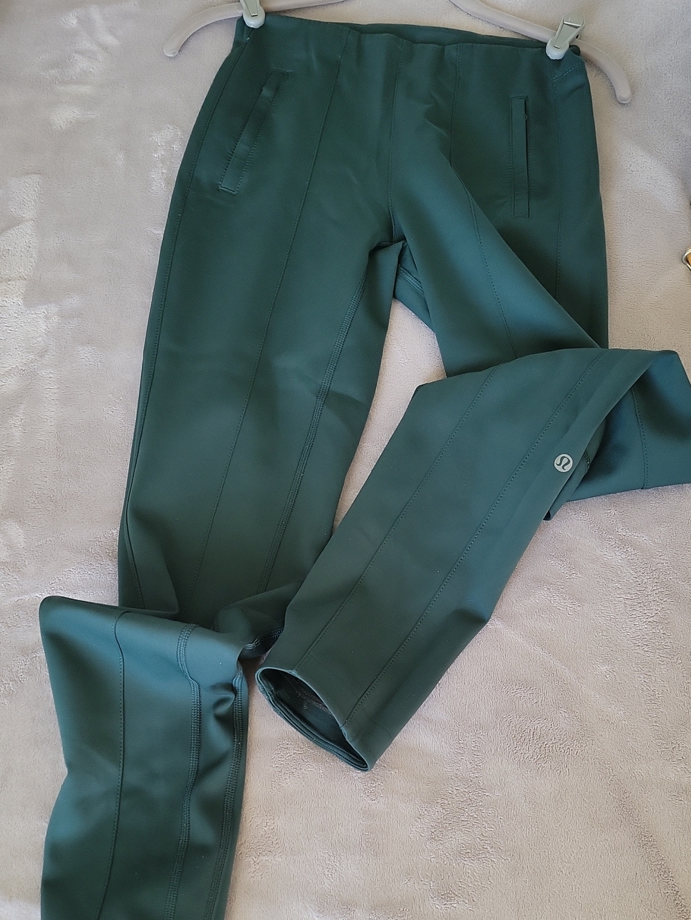 Lululemon Women'sHeavy Fabric Leggings, Yoga Pants With Zippered Pockets.
